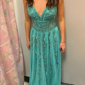 Turquoise Sherri hill prom dress